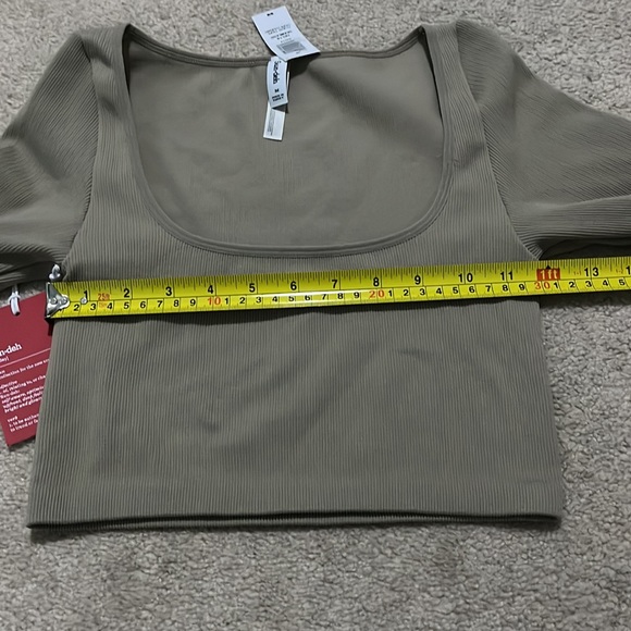 Sun Deh Top - Picture 9 of 11